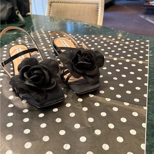Charles David Black Floral Heeled Sandals FUN🖤FUN🎩 FUN🖤